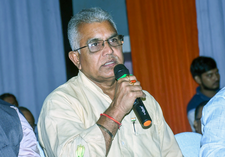 Better to get Durga Pujas inaugurated by social achievers than politicians: Bengal Minister