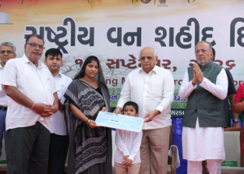Gujarat CM pays tribute to forest martyrs; announces Rs 50 lakh aid for victim’s family