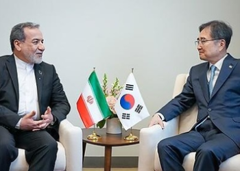 South Korea’s FM tells Iran no decision made on possible Hormuz deployment during ministerial talks