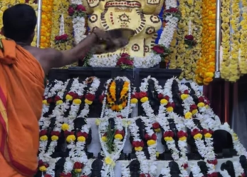 K’taka celebrates Gowri-Ganesha festival with fervour; 3,000 CCTV cameras keep watch in B’luru