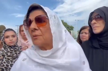 Former Pakistan PM Imran Khan’s sisters once again denied meeting with him in prison