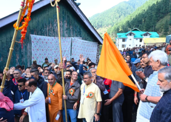 J&K Lt Governor flags off Harmukh-Gangbal Yatra from Ganderbal