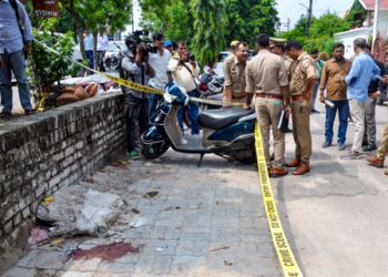Autorickshaw driver beaten to death over Rs 10 change in Hyderabad