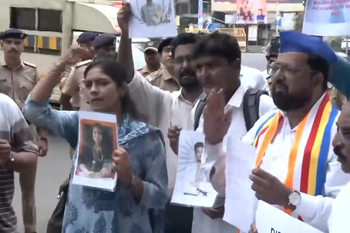 IIT-Bombay protesters demanding Director’s resignation, professor’s arrest detained