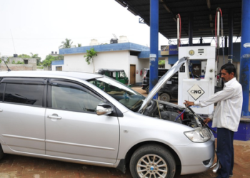 Bangladesh: Fuel price hikes raise fears of fresh inflation, higher household costs
