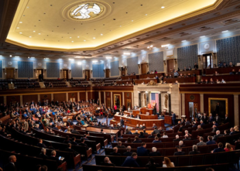 US Bill to bar China-linked cars gains support