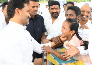 Couple thanks Jagan Reddy for daughter’s treatment under YSR Aarogyasri