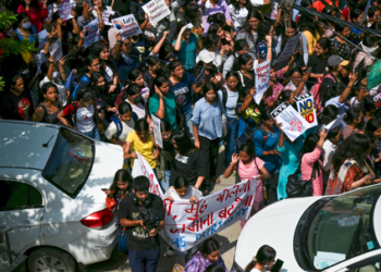 ‘Govt should take responsibility’: DU students intensify protests over women’s safety