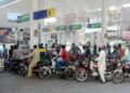 Pakistan cuts fuels for state vehicles to counter oil price surge