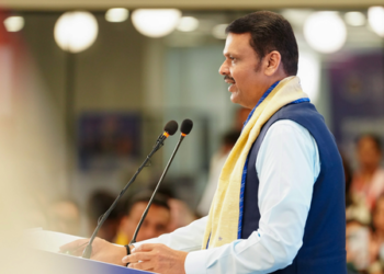 Fadnavis criticises Congress on SIR; releases parliamentary footage of Kapil Sibal defending process