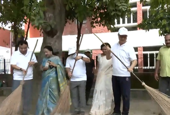 Kiren Rijiju, Arjun Ram Meghwal, Pralhad Joshi participate in ‘Swachhata Hi Seva’ campaign