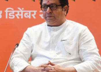 Democracy needs Gandhi beyond ceremonial tributes: Raj Thackeray