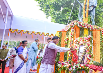 Sacrifice, service of Mahatma Gandhi, Shastri will continue to inspire Indians, says Odisha CM