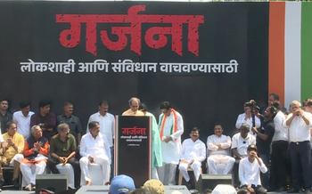 Thackeray brothers lead Garjana Morcha in Mumbai, challenge ECI over SIR row