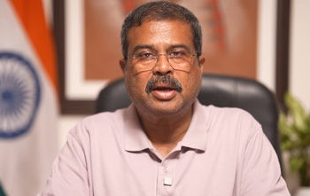 Dharmendra Pradhan calls for mass participation in Sambalpur cleanliness drive