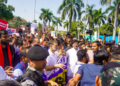 ‘We will keep fighting, throw these thieves out’: Kharge as INDIA bloc protests against ECI