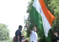 Rahul Gandhi climbs barricade, waves Tricolour during protest against CEC