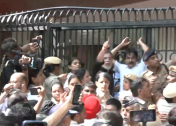 INDIA bloc protest: MPs try to push open gates of Akashvani Bhawan
