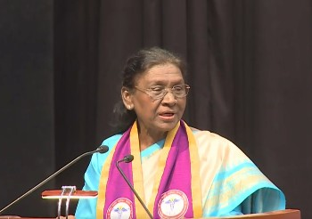 President Murmu honours first batch doctors of AIIMS Bilaspur (Lead)