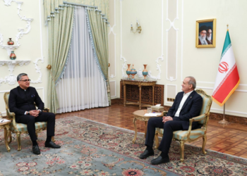 Indian envoy presents credentials to Iran President, reiterates New Delhi’s commitment to strengthen ties
