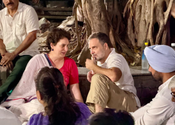 Rahul, Priyanka booked for forcibly entering Akashvani Bhawan