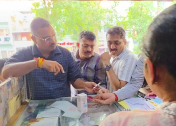 ‘Selling without prescription’: Gujarat cops raid two medical stores, seize over 18,000 tablets