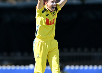 Megan Schutt becomes third Australian to complete 150 ODI wickets