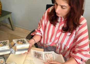 Twinkle Khanna gives a glimpse of her Diwali candle collection, says her home smells of mogra